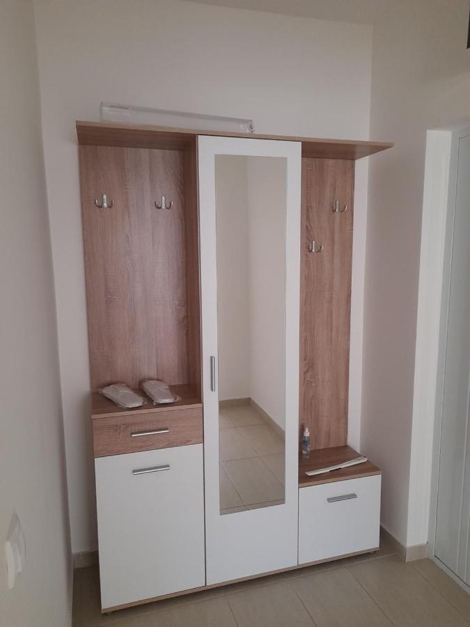 Apartman 8 Vrdnik Exterior photo