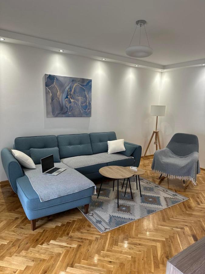 Apartman 8 Vrdnik Exterior photo