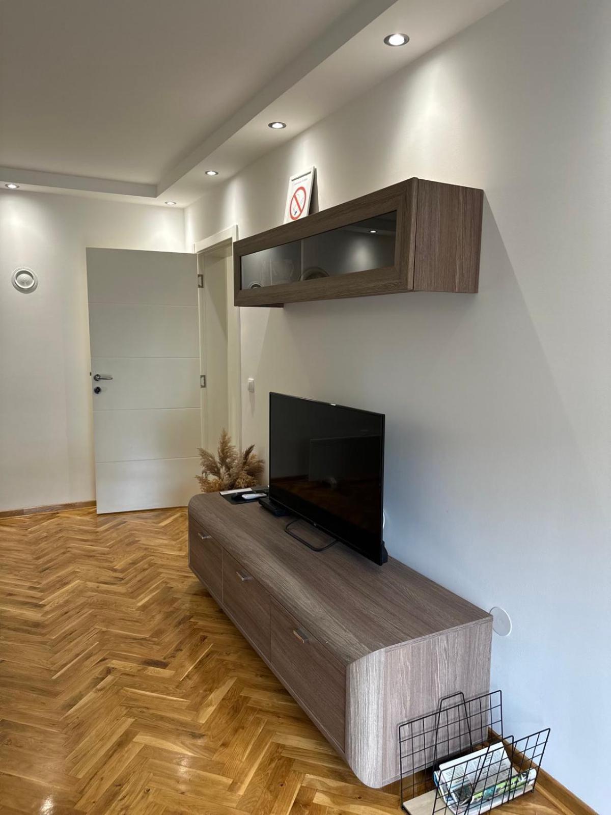 Apartman 8 Vrdnik Exterior photo